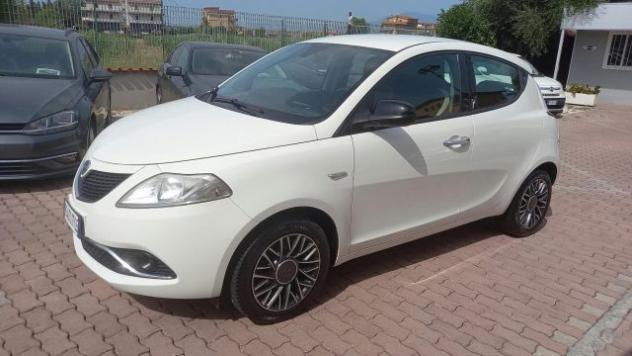 LANCIA Ypsilon 1.2 69 CV 5 porte rif. 24043936 - Foto 3