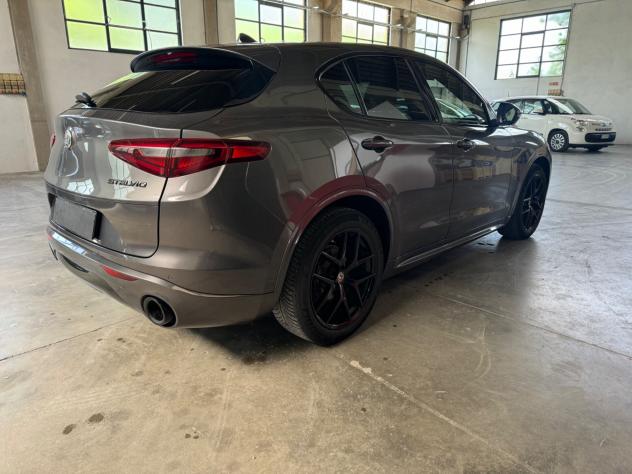 Alfa Stelvio 2.2 Diesel 210 CV Q4 Veloce Iva Esposta - Foto 6