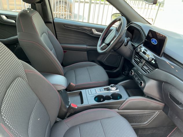 FORD KUGA 2.0 ECOBLUE 120CV AUT.2WD ST-LINE -27.000KM - Foto 6