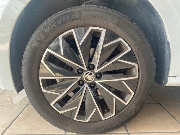 Škoda Kamiq 1.5 TSI 150cv Style - Foto 7