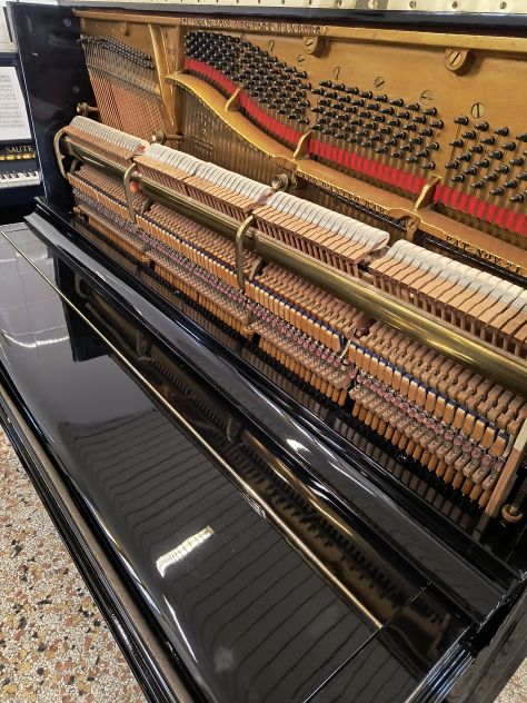 Pianoforte Steinway R 138 cm. con trasporto e panca inclusi - Foto 3