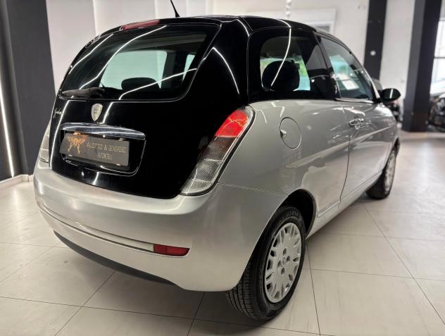 Lancia Ypsilon 1.2 Argento - Foto 6