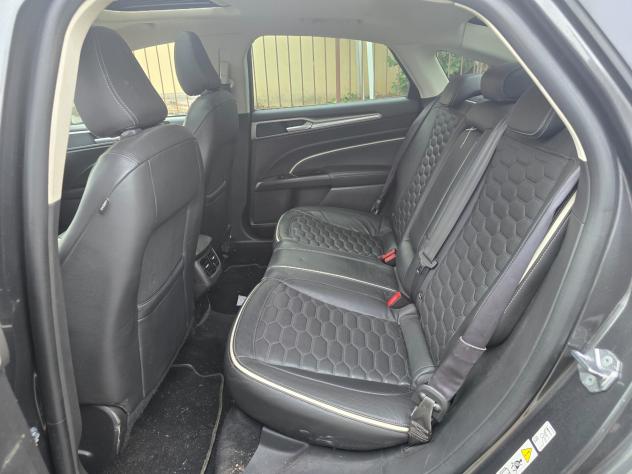 Ford Mondeo Full Hybrid 2.0 187 CV eCVT 4 porte Vignale - Foto 8