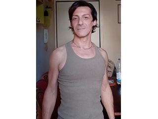 Massaggi - benessere Genova - Massaggiatore Tel:3880780639