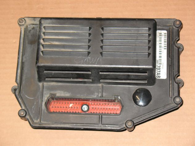 P56041707AB ECU CHRYSLER JEEP GRAND KHEROKEE XJ 2.5 707AB 56041707AB