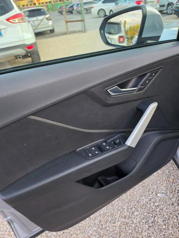 Audi Q2 35 TFSI Business Design - Foto 9
