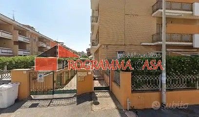 Box Garage Indipendente a Torvaianica - Zona Celori