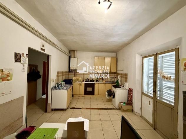 FAENZA – ZONA PORTA IMOLESE | APPARTAMENTO CON 3 CAMERE DA LETTO E TERRAZZINO - Foto 8