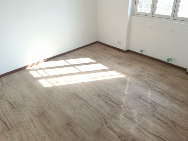 A PARABIAGO, a pochi passi del centro vendesi 3 locali con doppi servizi - Foto 10