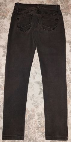 Jeans da donna in denim grigio Me&Me. - Foto 4