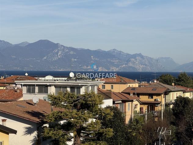 Attico quadrilocale con terrazza vista lago panoramica! - Foto 8