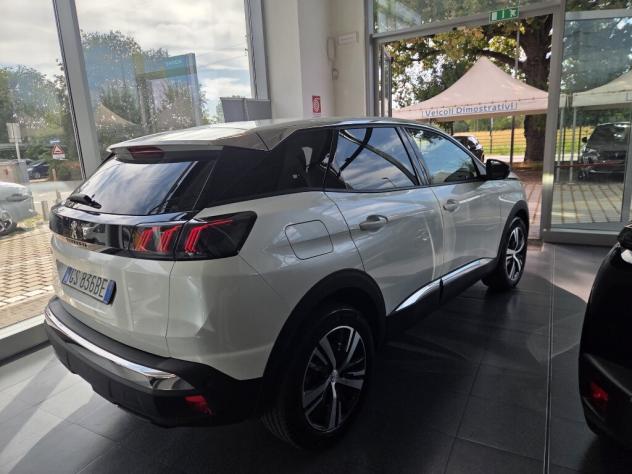 PEUGEOT 3008 2ª serie 3008 Hybrid 136 e-DCS 6 Allure Pack - Foto 3