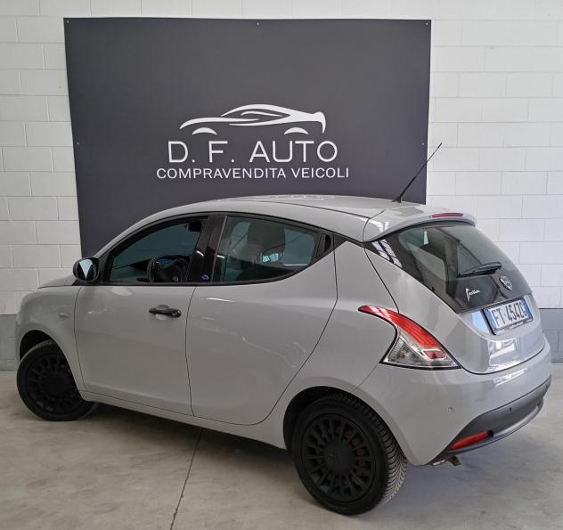 Lancia Ypsilon 1.2 69 CV 5 porte S&S Gold - Foto 3