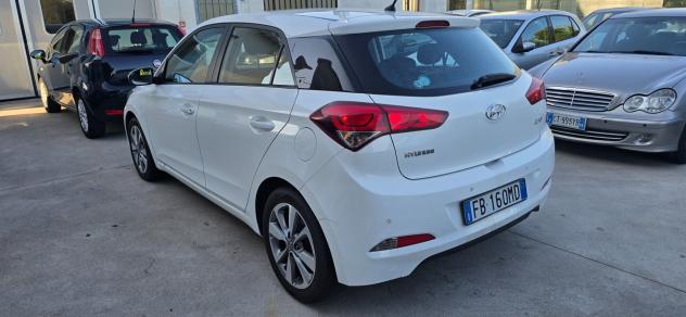 Hyundai i20 1.2 84 CV 5 porte euro 6 - Foto 7