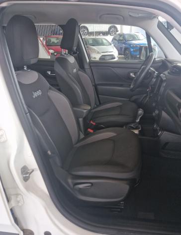 Jeep Renegade 4xe 1.3 T4 PHEV 190cv Limited 4xe Auto - Foto 8
