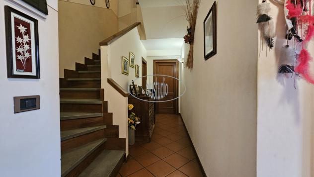 VILLA di 8 vani e di 243 mq (FIGLINE E INCISA VALDARNO) rif. V-2295 - Foto 11