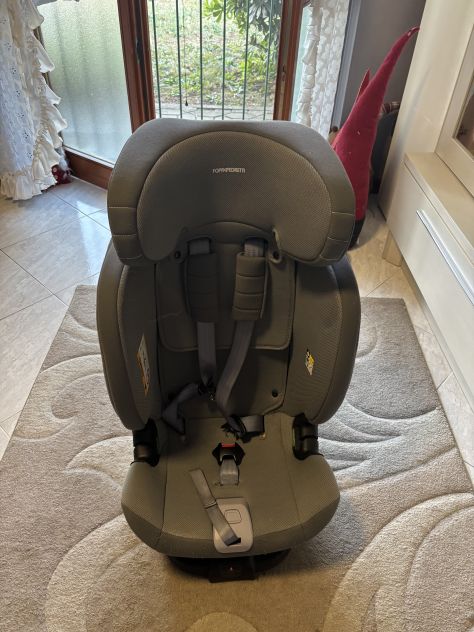 Seggiolino auto