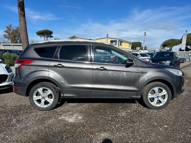 Ford Kuga 2.0 TDCI S&S Titanium - Foto 4