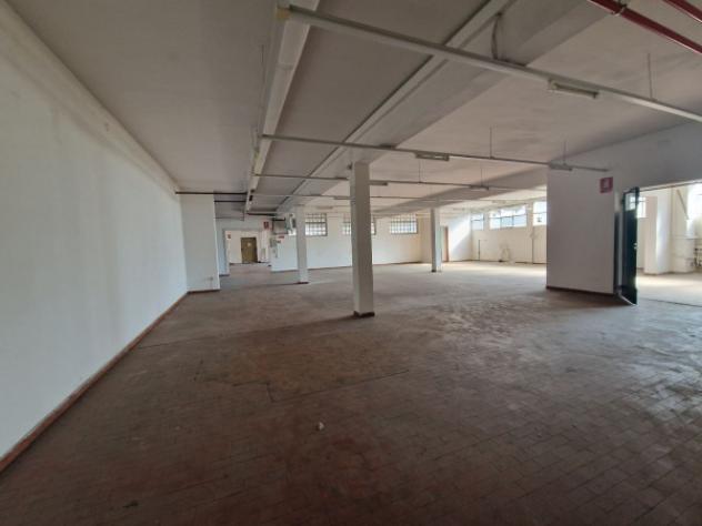 Immobile di 3700 m² con più di 5 locali in vendita a Caronno Pertusella - Foto 16