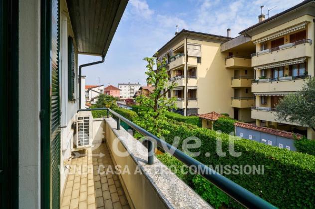 Villa di 187 m² con 5 locali e box auto in vendita a Biassono - Foto 11