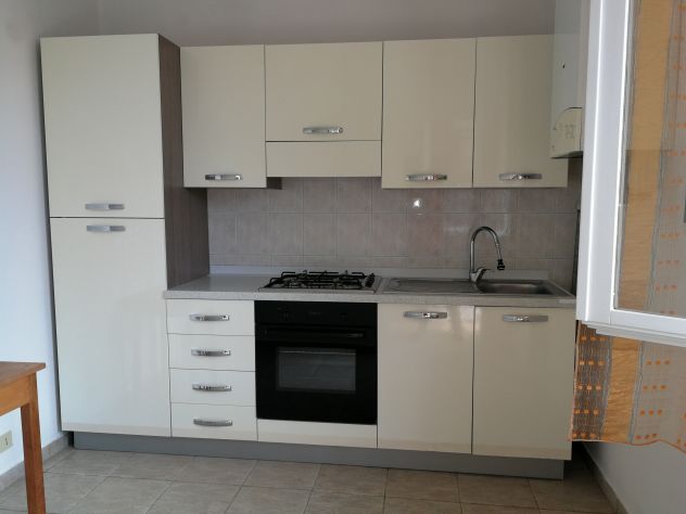 Cucina completa di elettrodomestici