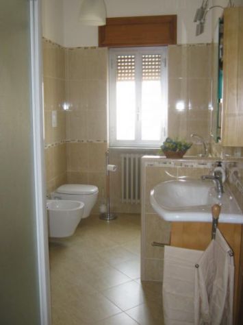 AFFITTASI 2 CAMERE IN APPARTAMENTO CENTRALE A GROTTAGLIE - Foto 3