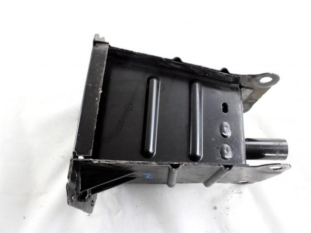 130500220 STAFFA SUPPORTO TRAVERSA PARAURTI ANTERIORE LATO DESTRO MERCEDES CLASSE A180 W169 2.0 D 80KW AUT 5P (2009) RICAMBIO USATO - Foto 3