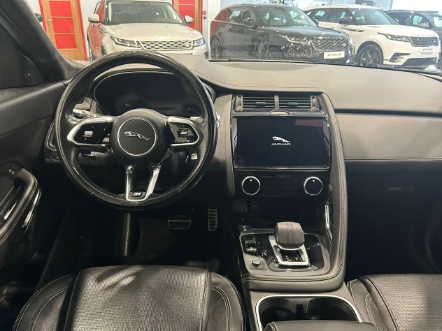 Jaguar E-Pace 2.0D I4 163CV AWD Auto SE - Foto 7