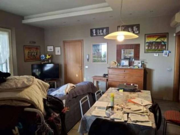 Immobile in asta di 110 m², box auto in vendita a Scandiano - Foto 2