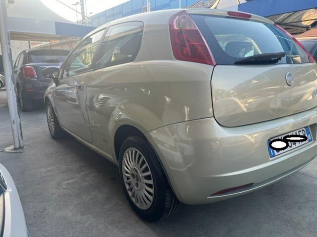 FIAT GRANDE PUNTO 1,3 MJ 75CV - Foto 2