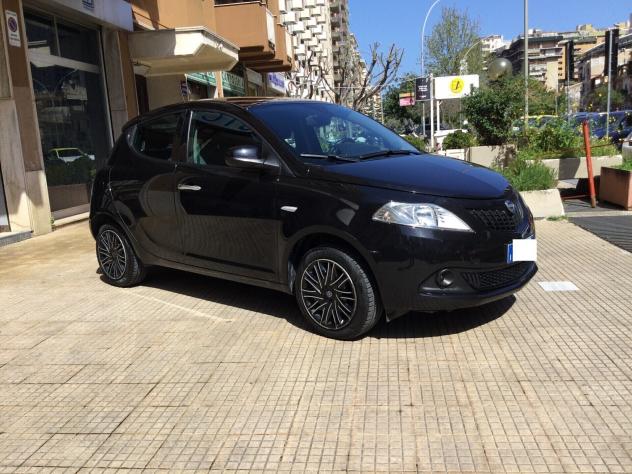 Lancia Ypsilon 1.0 FireFly 5 porte S&S Hybrid Gold - Foto 6