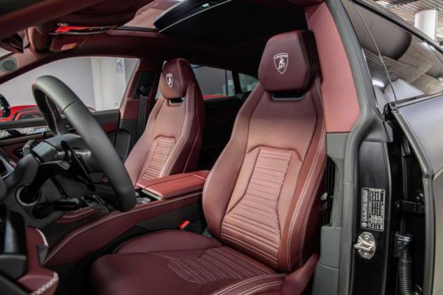 LAMBORGHINI Urus SE|AKRAPOVIC|BANG&OLUFSEN|TETTO|360°VIEW|REMOTE PA rif. 24147464 - Foto 10