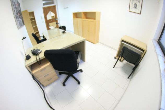 Ufficio arredato pronto sala riunioni posti auto - Foto 2
