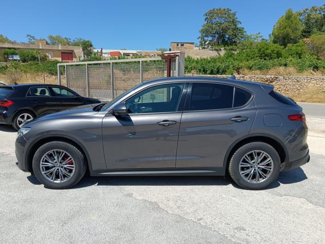 Alfa Romeo Stelvio 2.2 Turbodiesel 190 CV AT8 Q4 Business - Foto 2