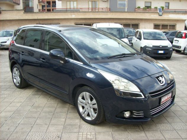 Peugeot 5008 2.0 HDi 150CV Allure Tetto Panoramico - Foto 4