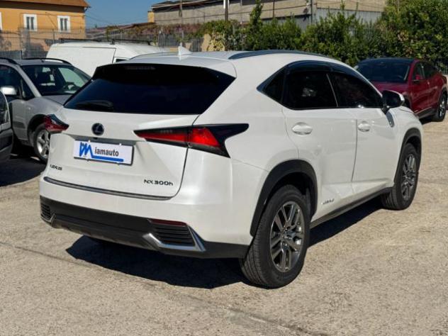 LEXUS NX 300h Hybrid Business 2.5cc 155cv (243) NAVIG. CRUISE C. rif. 24101524 - Foto 3