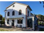 Villa in Vendita in zona NUGOLA con giardino