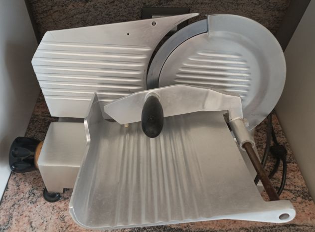 Affettatrice professionale con motore Aurel – Ottime condizioni - Foto 2