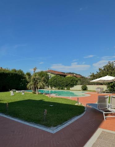 Villa in vendita a Carrara 350 mq Rif: 1412528 - Foto 3
