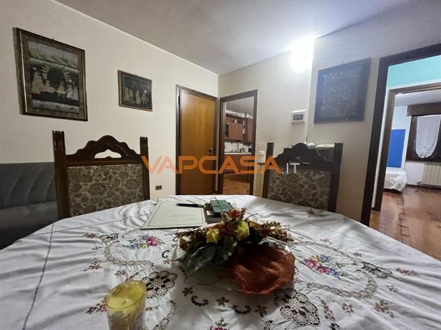 APPARTAMENTO IN PICCOLO CONTESTO, CON BOX E CANTINA - Foto 5