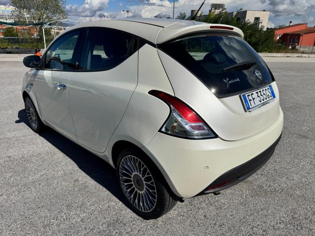 Lancia Ypsilon 0.9 TwinAir 85 CV 5 porte S&S Platinum - Foto 6