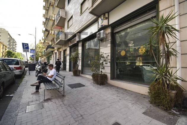 Locale Commerciale in affitto a Catania, Viale Rapisardi - Foto 3