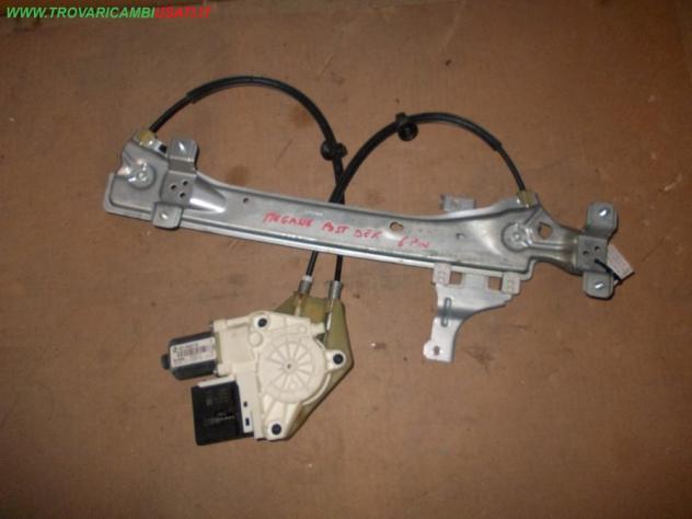 MOTORINO ALZACRISTALLO PORTA POST.D. SW 6 FILI RENAULT MEGANE (B95) 5p RENAULT - MEGANE 5P - 01-11-2008 - 01-04-2012