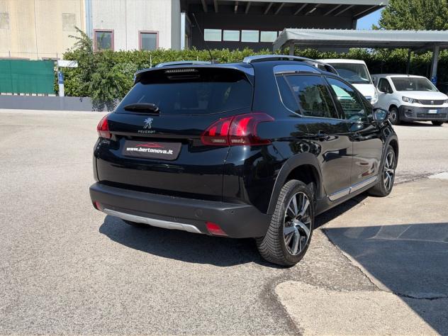 Peugeot 2008 BlueHDi 100cv Allure - Foto 3