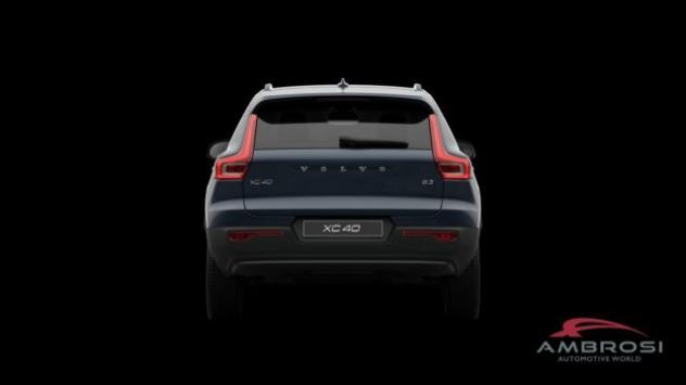 VOLVO XC40 B3 Mild hybrid Benzina Plus Dark rif. 23849909 - Foto 4