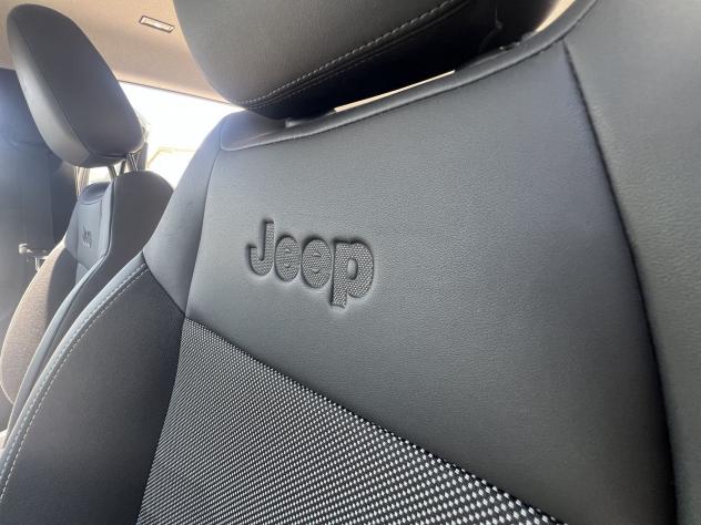 Jeep Avenger 1.2 Turbo Summit - Foto 7