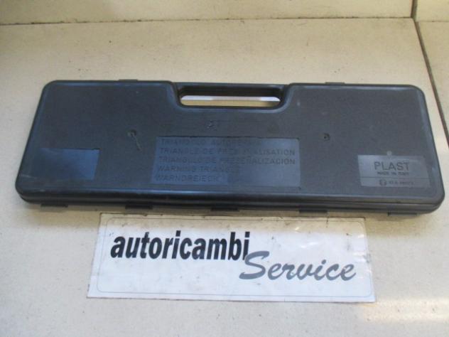 037178 TRIANGOLO PRIMO SOCCORSO RENAULT SCENIC 1.9 D 88KW 6M 5P (2003) RICAMBIO USATO