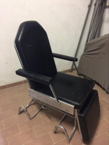 SEDIA VINTAGE IN PELLE NERA RIBALTABILE - Foto 5