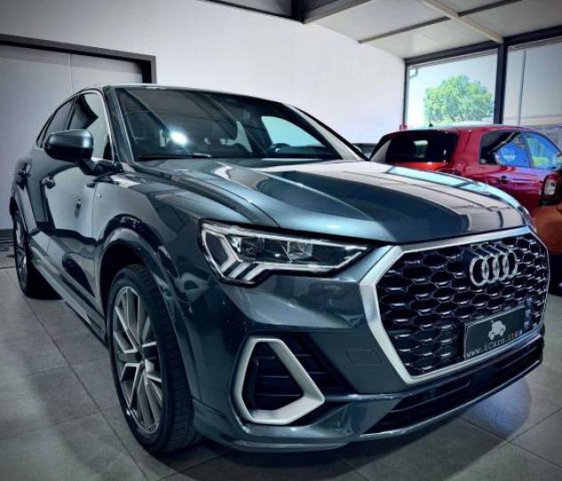 Audi Q3 SPBK 2.0 TDI 150CV S-Tronic S-Line - Foto 5