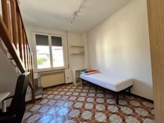 Stanza in appartamento in affitto a Siena
